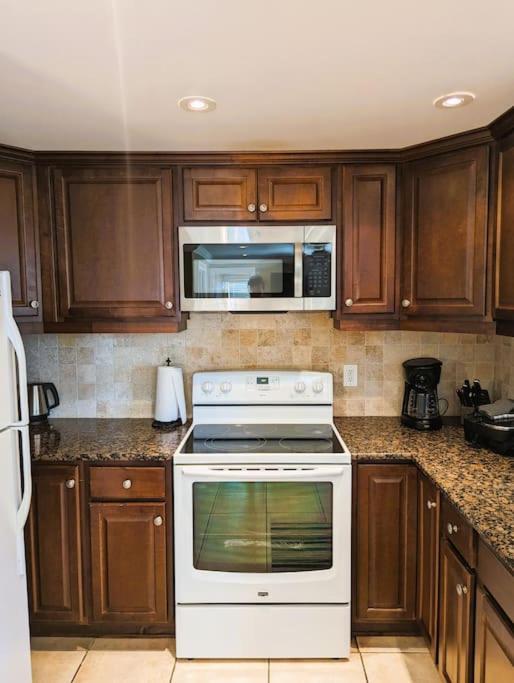Vacation Home On Alligator Drive Woodmere Esterno foto